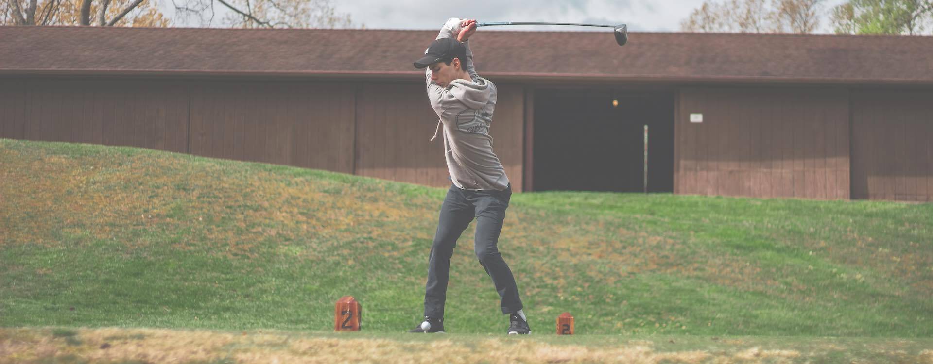 How to Choose Beginner Golf Equipment for Teenagers Ages 13 to 15
